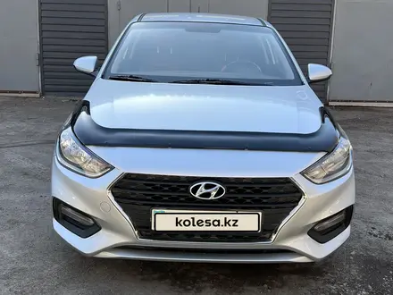 Hyundai Accent 2019 года за 7 200 000 тг. в Караганда – фото 2