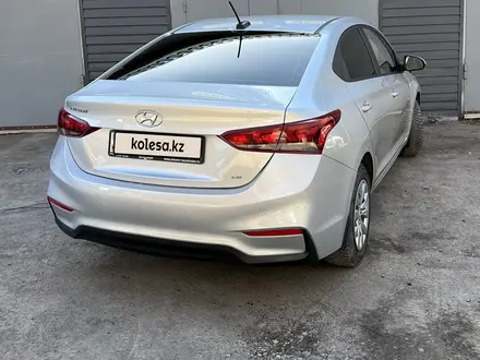 Hyundai Accent 2019 года за 7 200 000 тг. в Караганда – фото 5