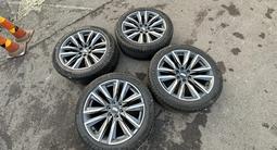 285/45/22 Michelin диски cadillac за 2 550 000 тг. в Алматы