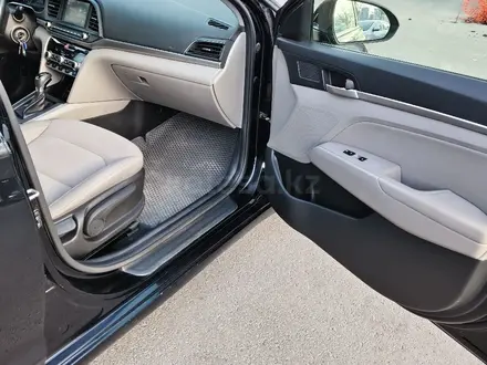 Hyundai Elantra 2019 года за 6 200 000 тг. в Астана – фото 12