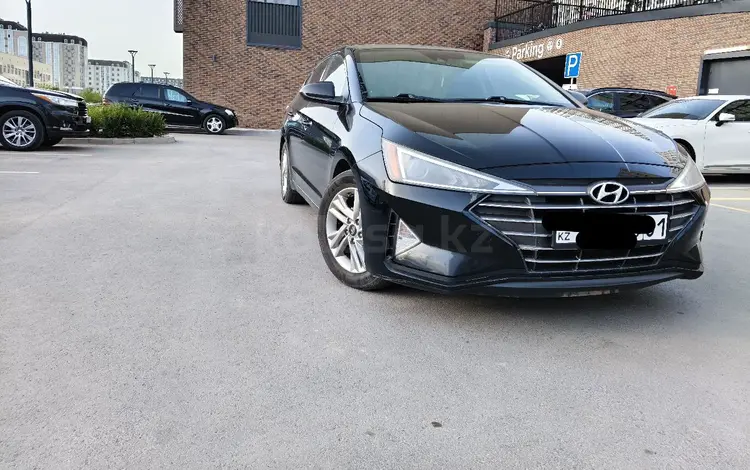 Hyundai Elantra 2019 года за 6 200 000 тг. в Астана