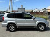 Toyota Land Cruiser Prado 2005 года за 10 000 000 тг. в Атырау – фото 4