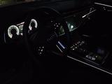 Audi Q7 2022 года за 41 000 000 тг. в Атырау – фото 2