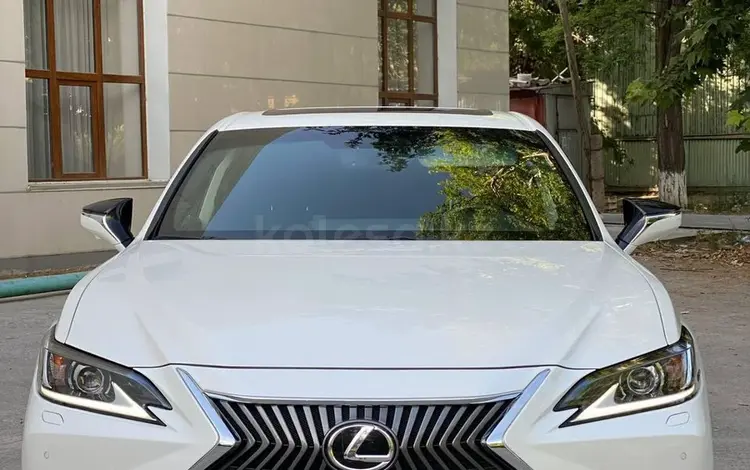 Lexus ES 250 2020 годаfor21 250 000 тг. в Шымкент