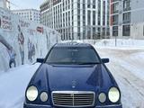 Mercedes-Benz E 200 1998 годаүшін2 350 000 тг. в Астана – фото 5