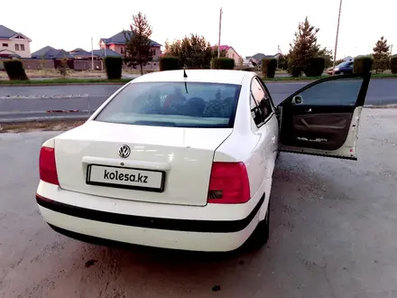 Volkswagen Passat 1999 годаүшін2 500 000 тг. в Шымкент
