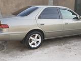 Toyota Camry 2001 годаүшін3 800 000 тг. в Кентау – фото 5