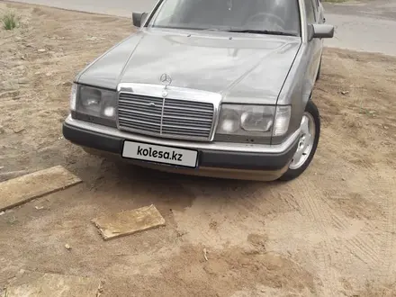Mercedes-Benz E 260 1991 года за 1 900 000 тг. в Алматы – фото 2