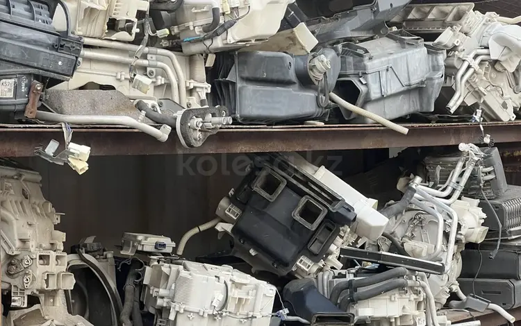 Корпуса печки (отопителя) на Toyota/Lexus за 111 001 тг. в Усть-Каменогорск