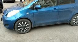 Toyota Yaris 2009 года за 3 800 000 тг. в Астана – фото 2