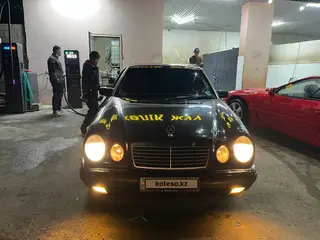 Mercedes-Benz E 280