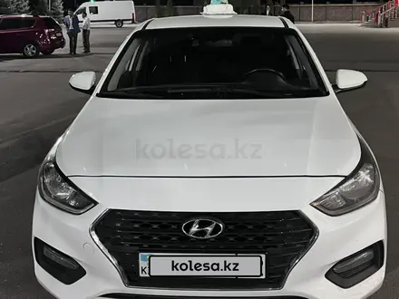 Hyundai Accent 2019 года за 7 300 000 тг. в Алматы