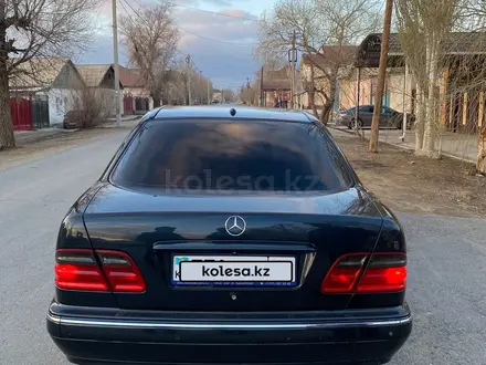 Mercedes-Benz E 320 1999 года за 5 200 000 тг. в Кызылорда – фото 2
