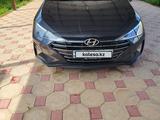 Hyundai Elantra 2019 года за 7 800 000 тг. в Шымкент – фото 3