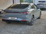 Hyundai Elantra 2022 года за 8 600 000 тг. в Алматы – фото 5