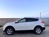 Toyota RAV4 2014 годаүшін7 500 000 тг. в Актобе