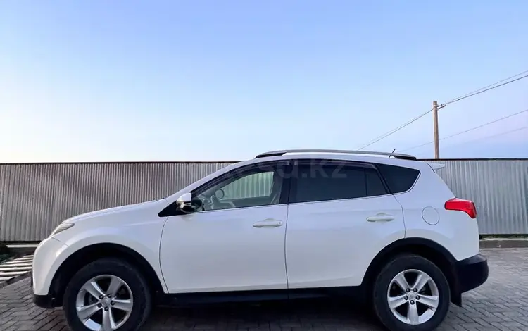 Toyota RAV4 2014 годаүшін7 500 000 тг. в Актобе