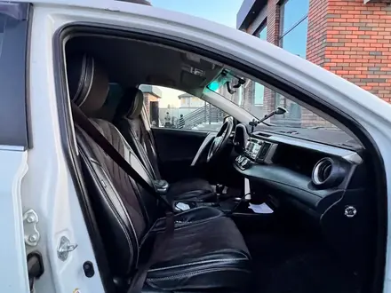 Toyota RAV4 2014 года за 7 500 000 тг. в Актобе – фото 3