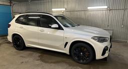 BMW X5 2019 года за 28 900 000 тг. в Уральск