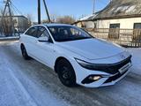 Hyundai Elantra 2025 годаfor11 890 000 тг. в Астана – фото 3