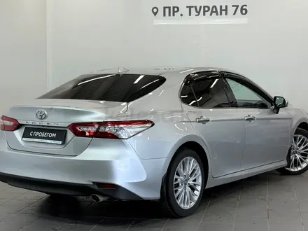 Toyota Camry Prestige 2019 года за 13 750 000 тг. в Астана – фото 19