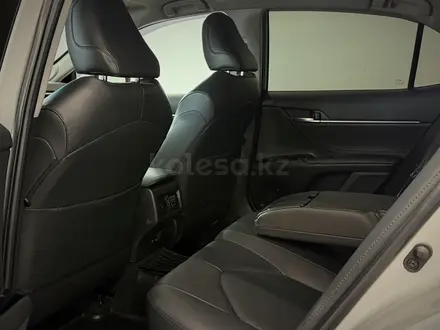 Toyota Camry Prestige 2019 года за 13 750 000 тг. в Астана – фото 11