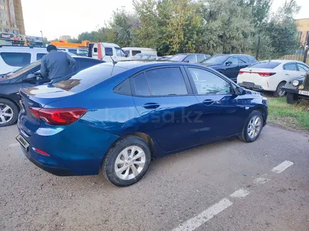 Chevrolet Onix 2023 года за 5 700 000 тг. в Астана – фото 3