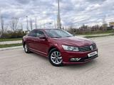 Volkswagen Passat 2016 года за 10 000 000 тг. в Актобе – фото 4