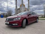 Volkswagen Passat 2016 года за 10 000 000 тг. в Актобе
