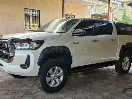 Toyota Hilux 2022 года за 23 000 000 тг. в Алматы – фото 6