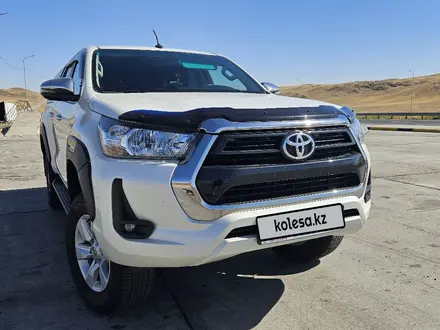 Toyota Hilux 2022 года за 23 000 000 тг. в Алматы