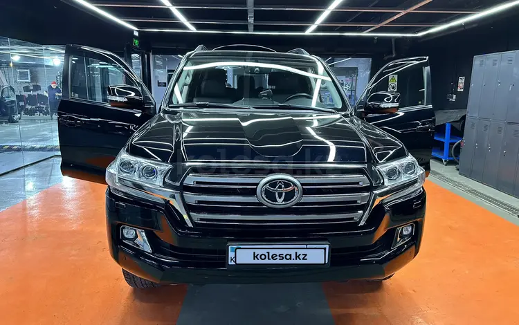 Toyota Land Cruiser 2016 года за 28 300 000 тг. в Алматы