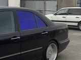 Mercedes-Benz E 320 2000 года за 5 200 000 тг. в Шымкент – фото 3