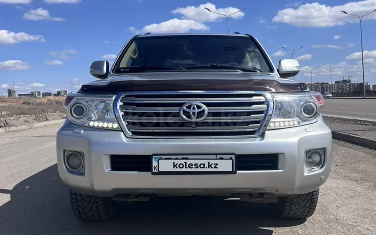 Toyota Land Cruiser 2012 годаүшін22 500 000 тг. в Астана