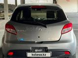 Mazda 2 2011 года за 3 500 000 тг. в Алматы – фото 3