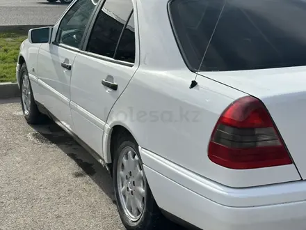 Mercedes-Benz C 200 1997 года за 2 500 000 тг. в Тараз – фото 3