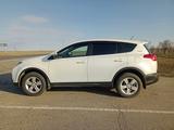 Toyota RAV4 2013 годаүшін10 200 000 тг. в Актобе – фото 4