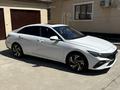 Hyundai Elantra 2024 года за 8 300 000 тг. в Атырау – фото 2
