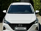 Hyundai Accent 2021 года за 8 200 000 тг. в Шымкент – фото 3