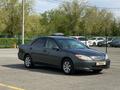 Toyota Camry 2003 года за 4 300 000 тг. в Уральск – фото 2