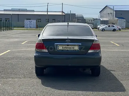 Toyota Camry 2003 года за 4 300 000 тг. в Уральск – фото 5