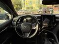 Toyota Camry 2020 года за 11 000 000 тг. в Алматы – фото 16