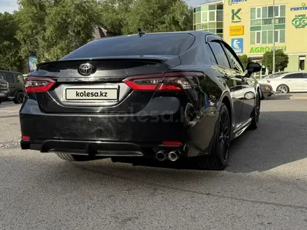 Toyota Camry 2020 года за 11 000 000 тг. в Алматы – фото 28