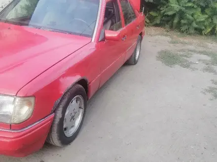 Mercedes-Benz E 230 1990 года за 1 600 000 тг. в Алматы – фото 3