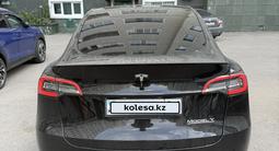Tesla Model Y 2022 года за 21 000 000 тг. в Астана – фото 4