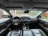 Toyota Highlander 2014 года за 14 500 000 тг. в Астана