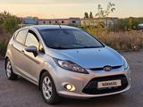 Ford Fiesta 2012 года за 2 900 000 тг. в Караганда – фото 2