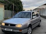 Volkswagen Golf 1996 годаfor1 900 000 тг. в Кентау