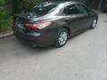 Toyota Camry 2018 года за 11 200 000 тг. в Караганда – фото 2