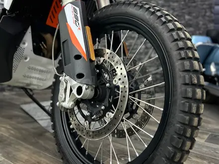 KTM  ADVENTURE 890 R BATYR MOTO супер цена на 6 платежей 2021 года за 6 300 000 тг. в Алматы – фото 3